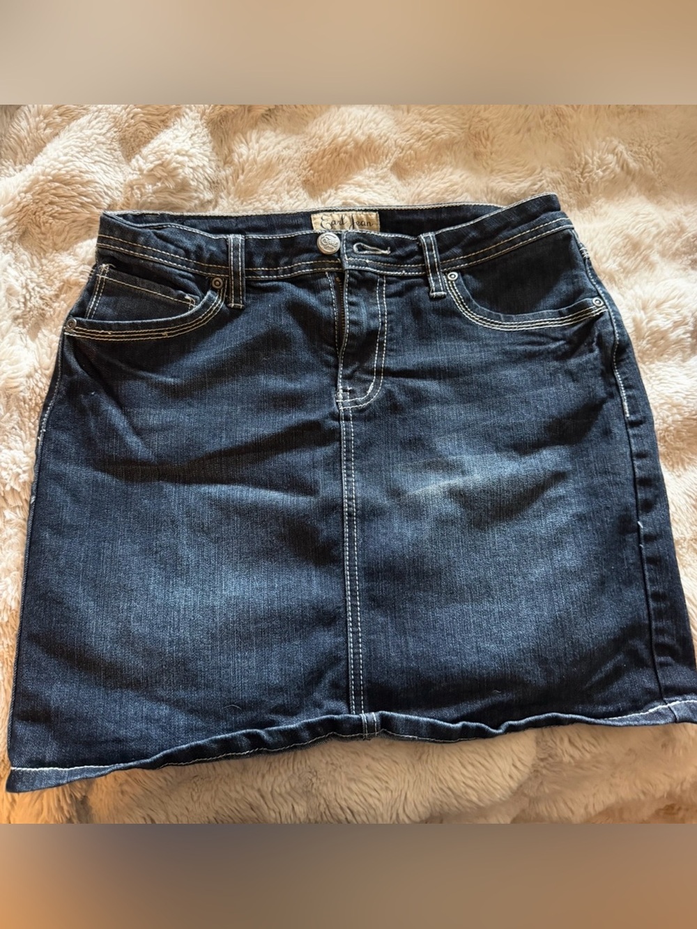Vintage Earl Jean Denim Skirt – Dark Wash Size 4